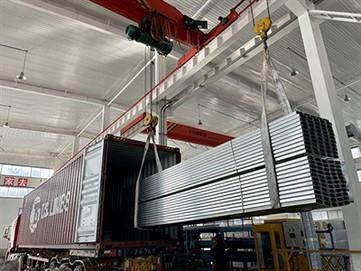 Precision-Enginered C-Purlins And H-Beams from Juxing Minghua afhent þýskum b...
